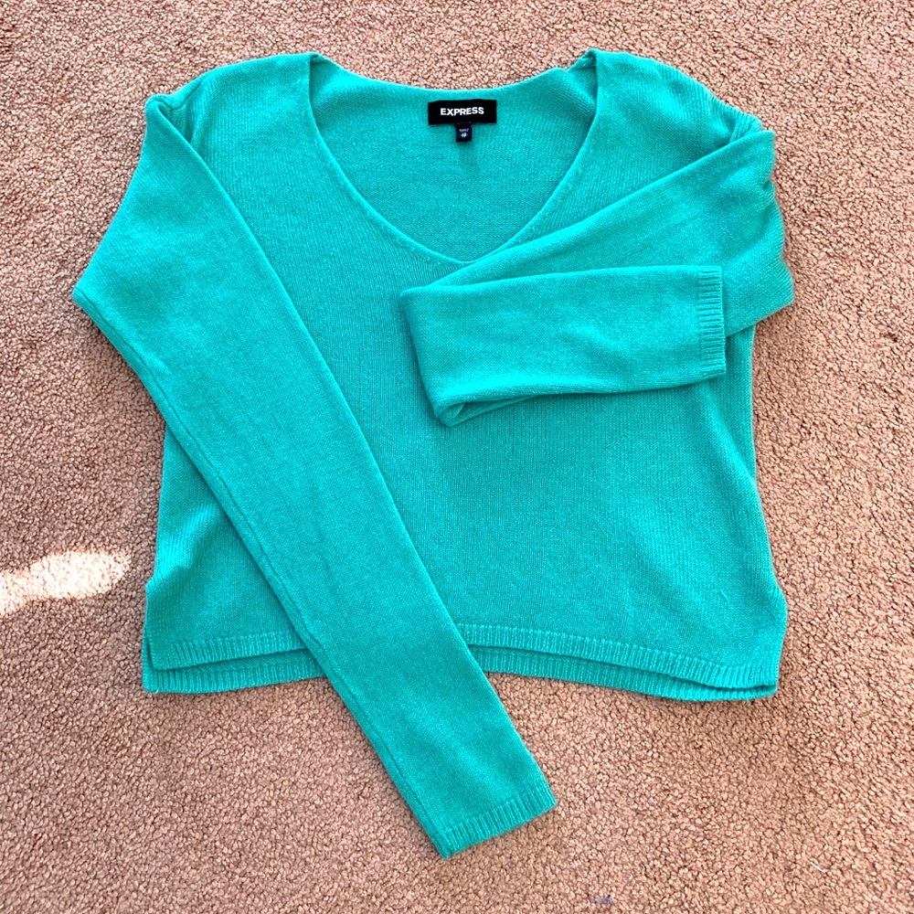 GOOD CONDITION EXPRESS VNECK XS SWEATER